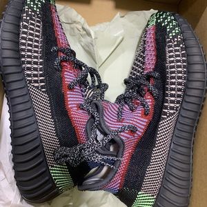 Feather Angel “Yecheil” Yeezy Boost 350 V2 size 7